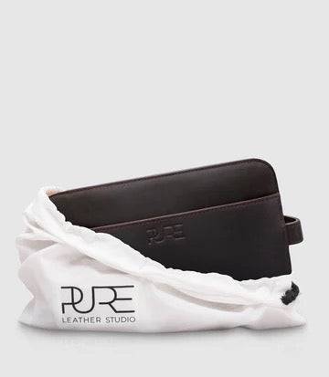 Kulturtasche Leder ATLAS Chocolate aus Leder von PURE Leder-Studio München - HOLE-X