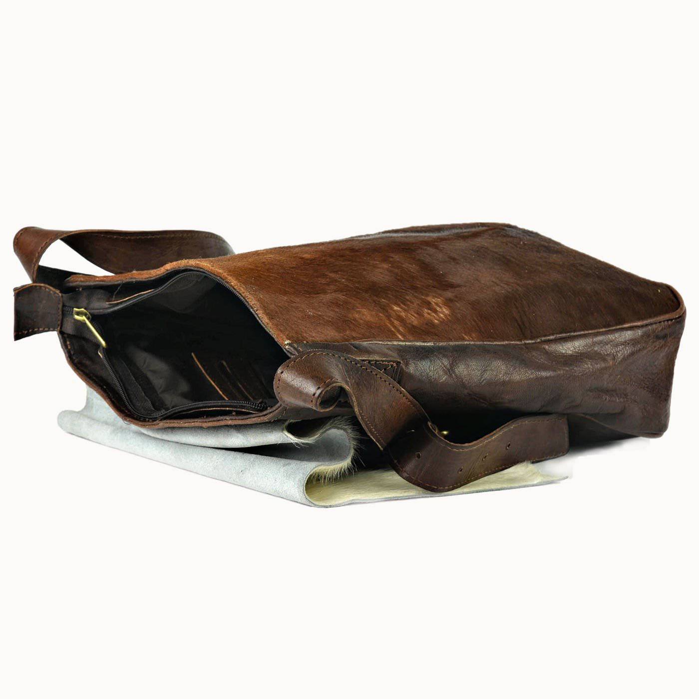 DOENYA Tasche 'Baccarat' aus ökologisch gegerbtem Rindsleder - HOLE-X-WORLD