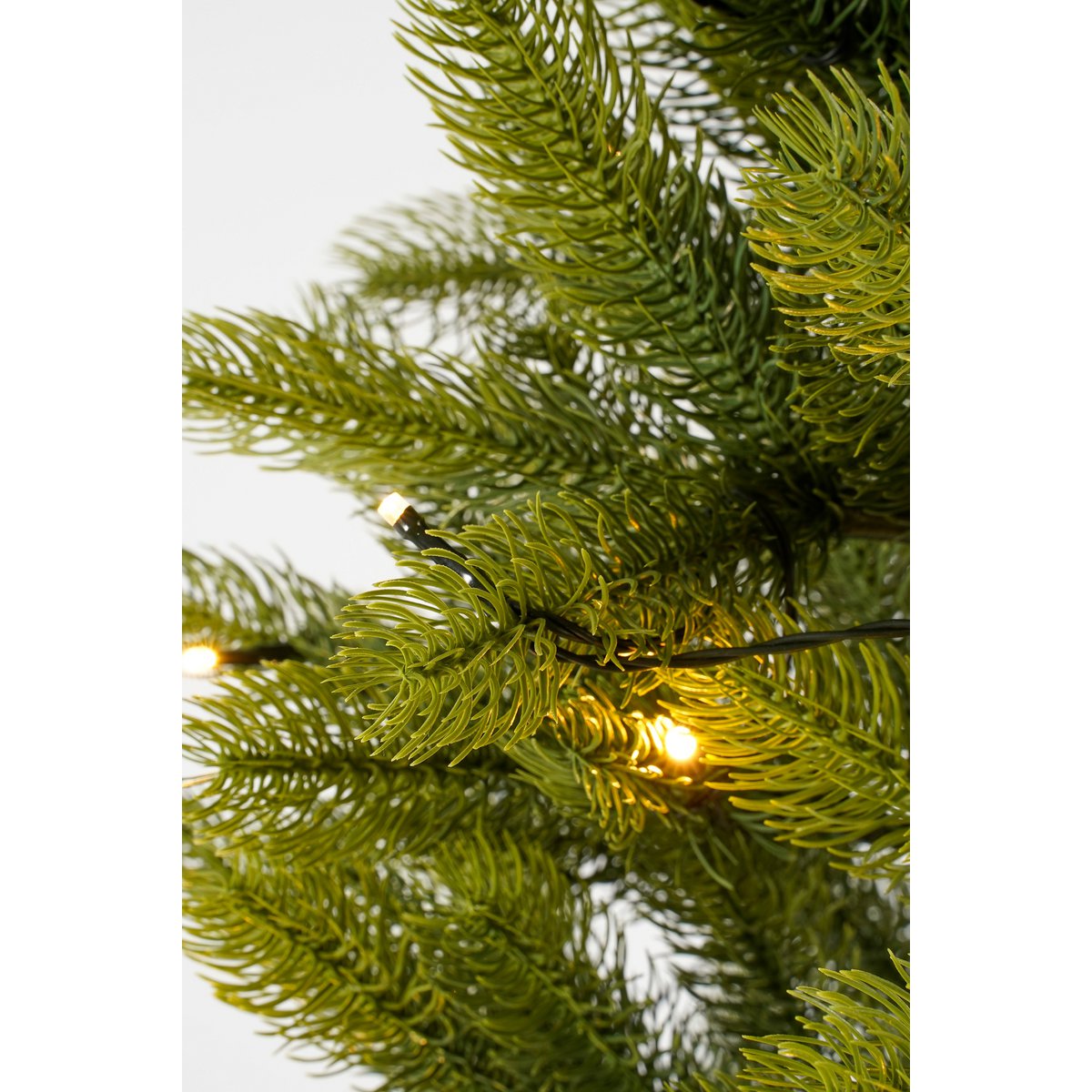 Nigata Künstlicher Weihnachtsbaum im Topf mit LED-Beleuchtung – H90 x Ø55 cm – Grün