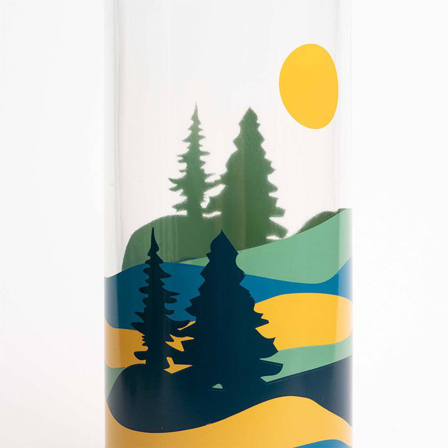 CARRY Bottle FOREST SUNSET 0,7 l Glasflasche - Gefühl von Freiheit und Naturverbundenheit - HOLE-X-WORLD