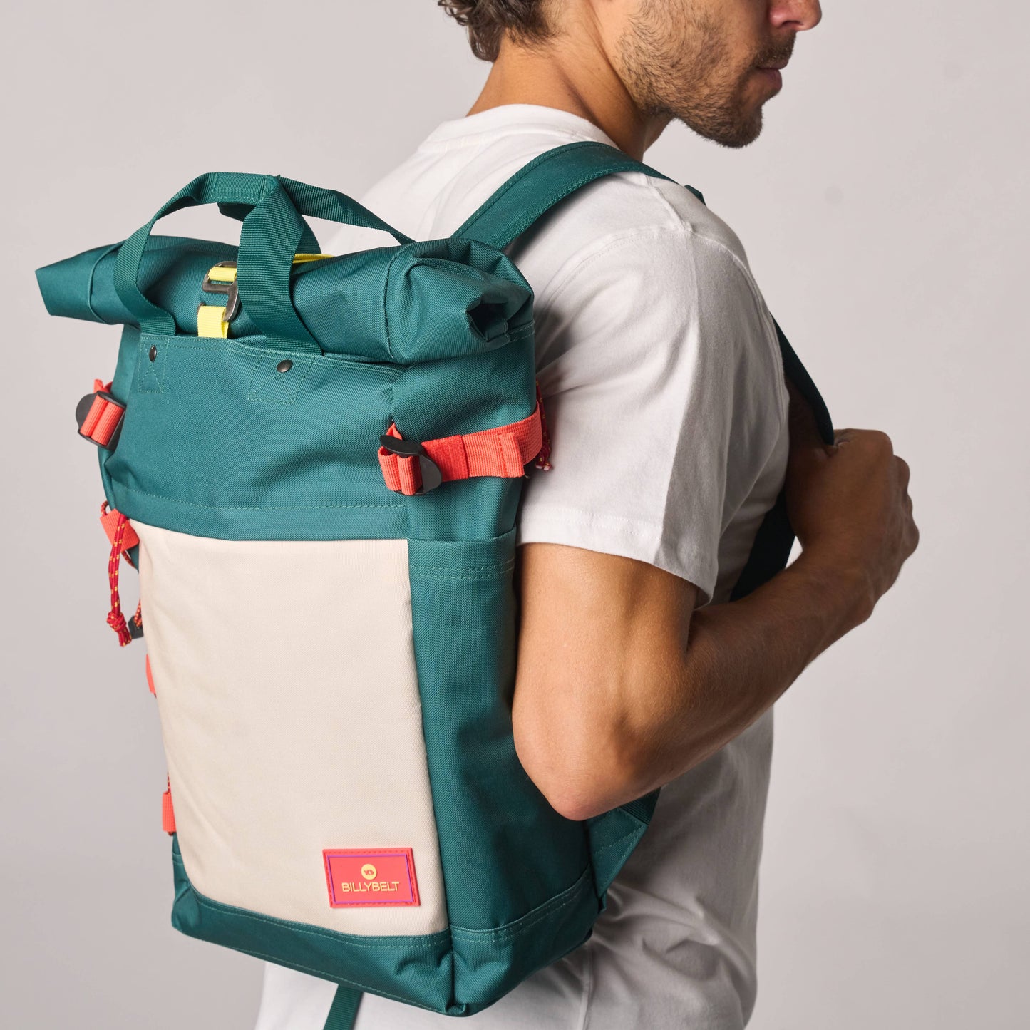 Roll-Top Rucksack aus 100% recyceltem Polyester - Grün und Elfenbein