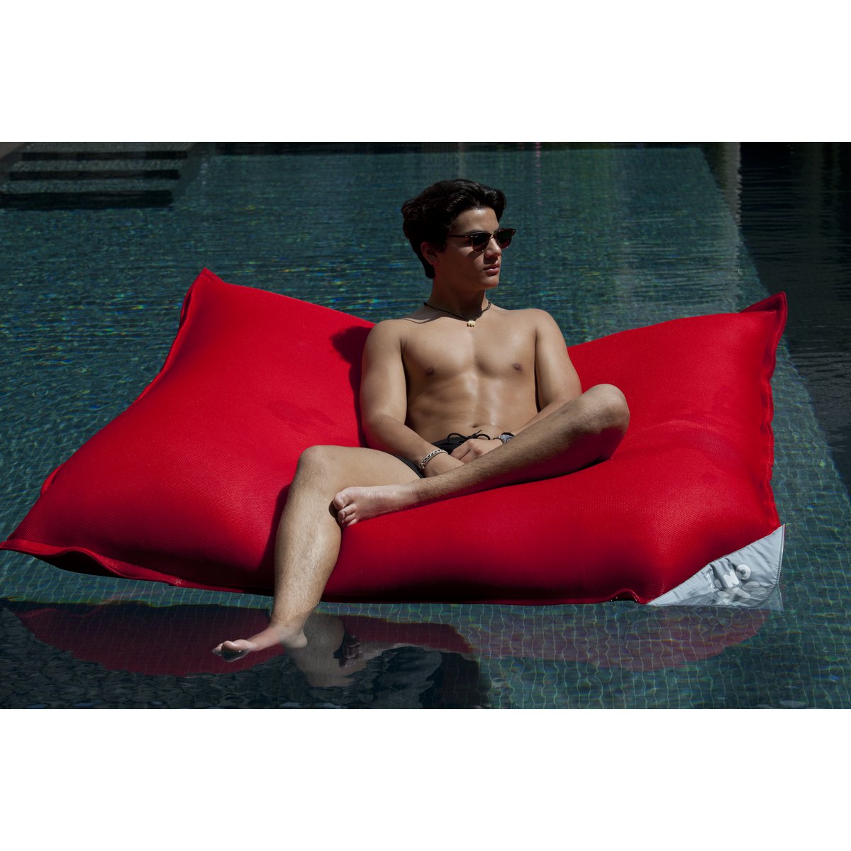 FLOAT SITZSACK SCHWIMMBAD - rouge - HOLE-X-WORLD