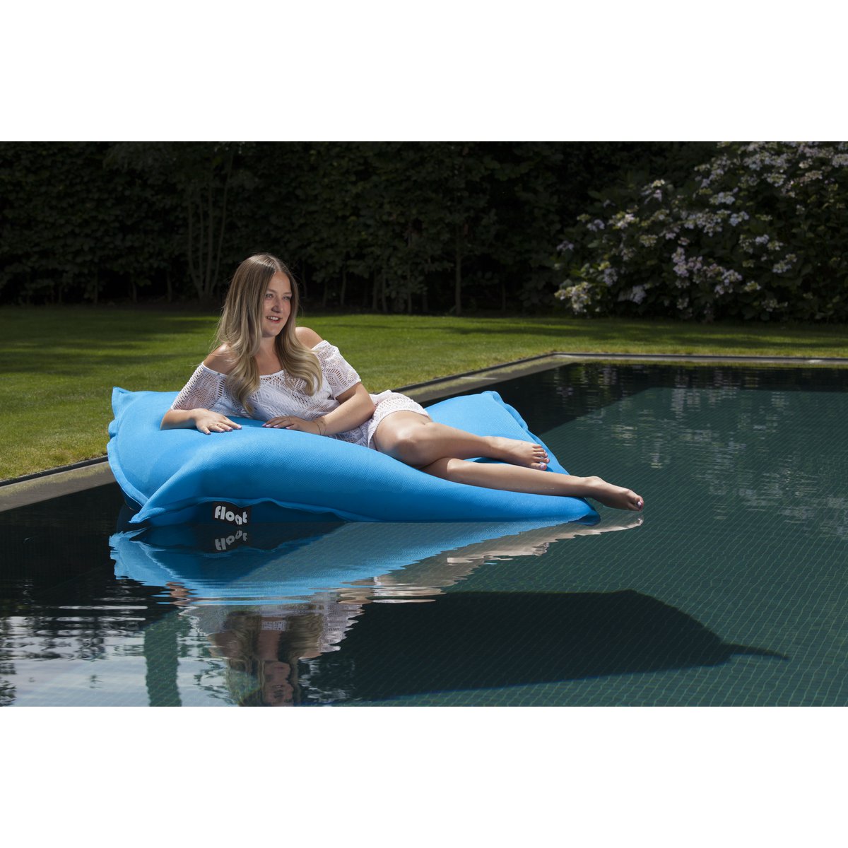 FLOAT BEAN BAG SCHWIMMBAD - türkis - HOLE-X-WORLD