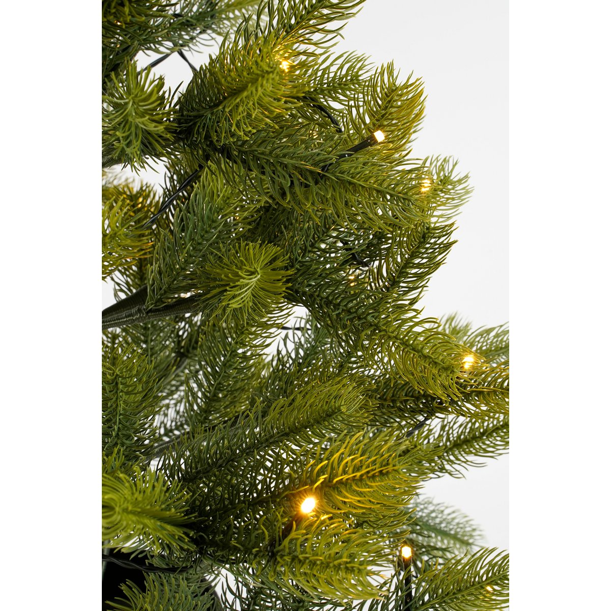 Nigata Künstlicher Weihnachtsbaum im Topf mit LED-Beleuchtung – H90 x Ø55 cm – Grün