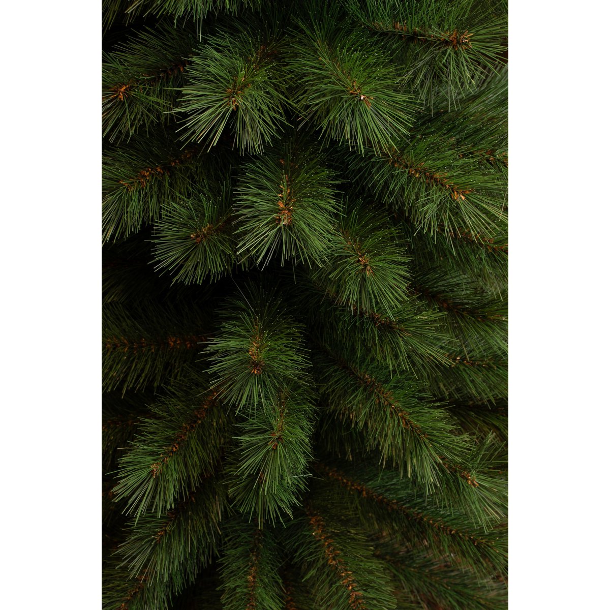 Schmaler künstlicher Weihnachtsbaum von Sotka – H215 x Ø61 cm – Grün - HOLE-X-WORLD