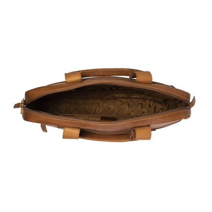 Chesterfield Calvi cognac – geöffnetes Hauptfach mit Laptopfach