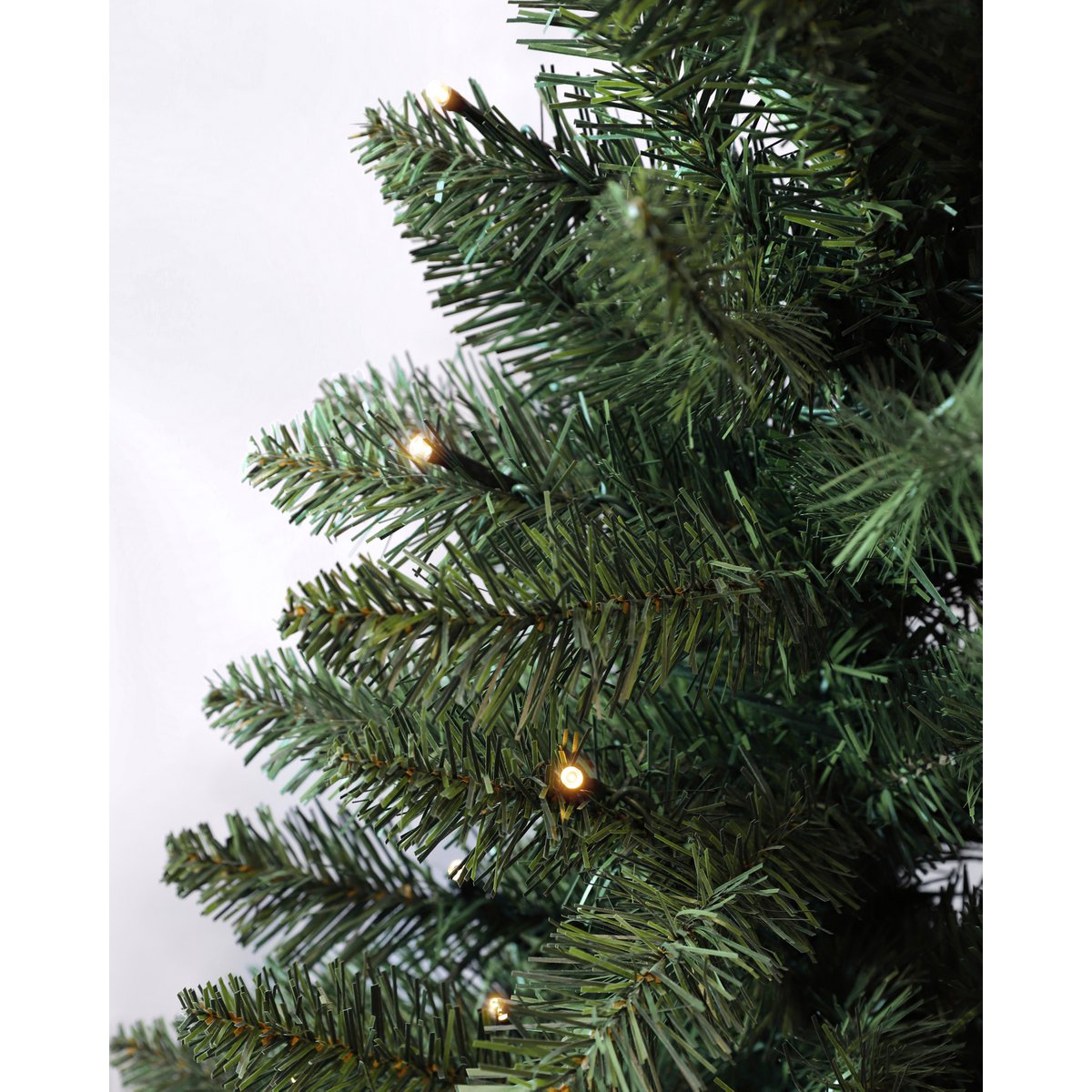 Riverton Künstlicher Weihnachtsbaum im Topf mit LED-Beleuchtung – H90 x Ø58 cm – Grün