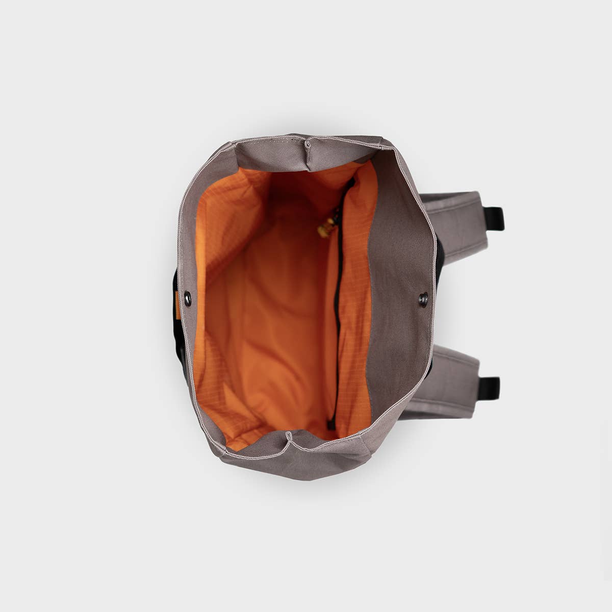 Roll-Top Rucksack aus 100% recyceltem Polyester - Taupe