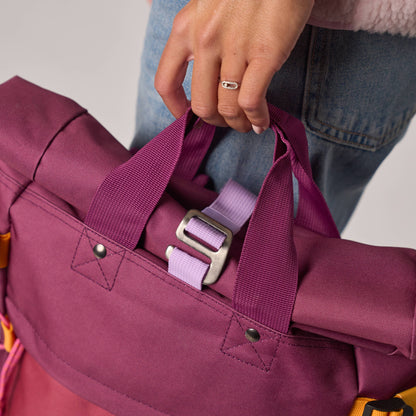 Roll-Top Rucksack aus 100% recyceltem Polyester - Bordeauxviolett