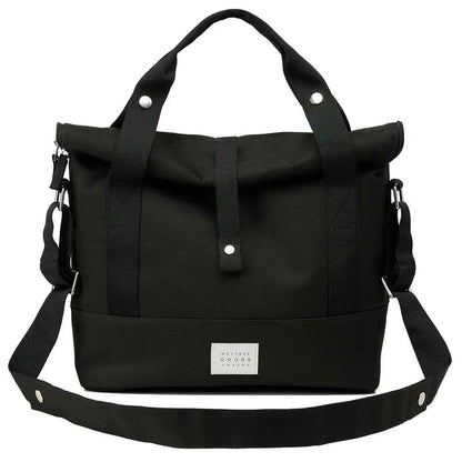 Weathergoods Sweden City Bike Satchel schwarz – Frontansicht mit Rolltop-Verschluss und Schultergurt