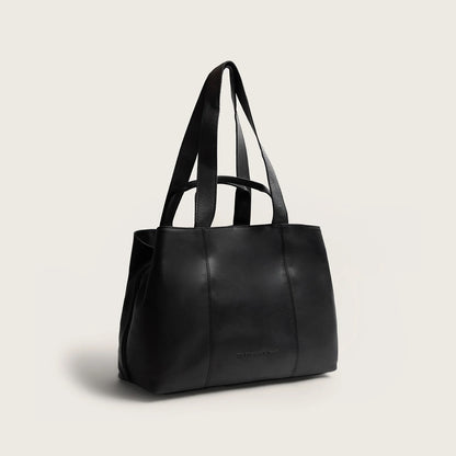 The Chesterfield Brand Gail Ledershopper in Schwarz aus Wax Pull Up Leder