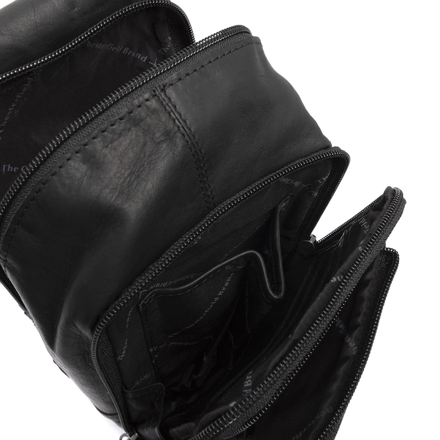 Leder Crossbody Riga Schwarz – Innenansicht Hauptfach & Vorderfach geöffnet