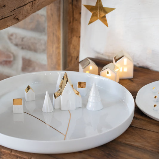 Porzellangeschichten Schale DÖRFCHEN von Räder aus mattem Porzellan mit 3-D Elementen, Weihnachtschale