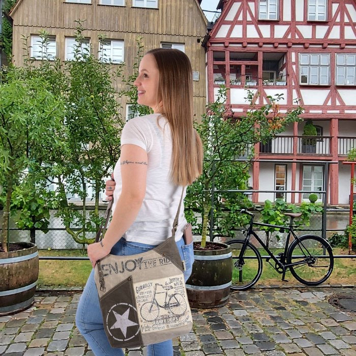 Sunsa Canvas Umhängetasche. Vintage Stil mit Fahrrad Motiv Crossbody Hobo. Vegane Tasche.