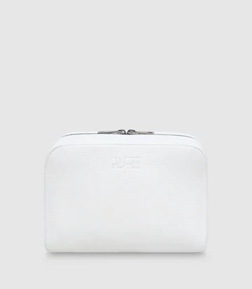 Kosmetiktasche MIRA Ivory White unsere trendige Beauty-Bag von PURE Leder-Studio München