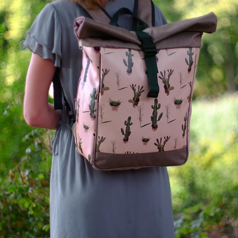 IKURI Kombi Fahrradtasche Rucksack Cactus – wasserdicht, 13–21 l, Klickfix, handgefertigt