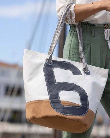 727 Sailbags Handtasche Sandy  N°6 * CARAMEL * 100 % recycelte Segel * Null Abfall Ziel * handgemacht - HOLE-X