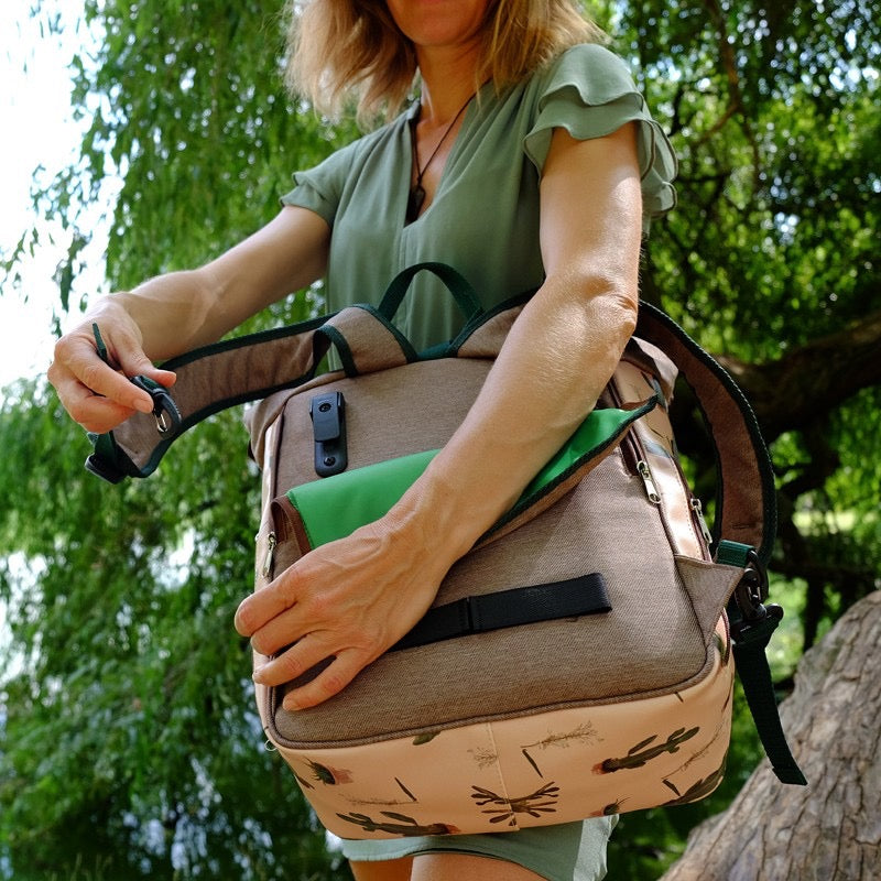 IKURI Kombi Fahrradtasche Rucksack Cactus – wasserdicht, 13–21 l, Klickfix, handgefertigt