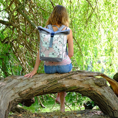 IKURI Kombi Fahrradtasche Rucksack Magnolia – wasserdicht, 13–21 l, Klickfix, handgefertigt