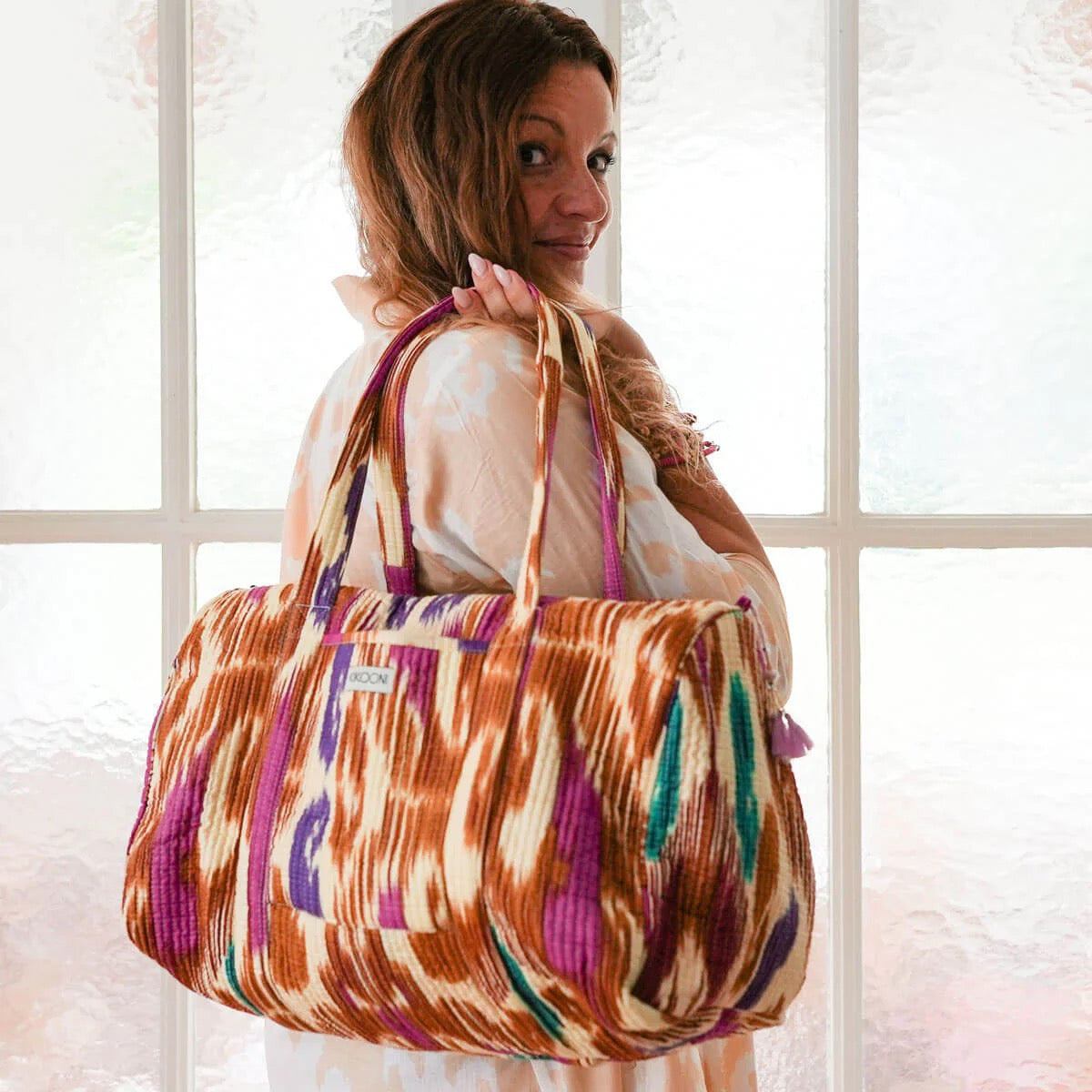 handgemachte Baumwolltasche "HAPPY IKAT" - HOLE-X-WORLD