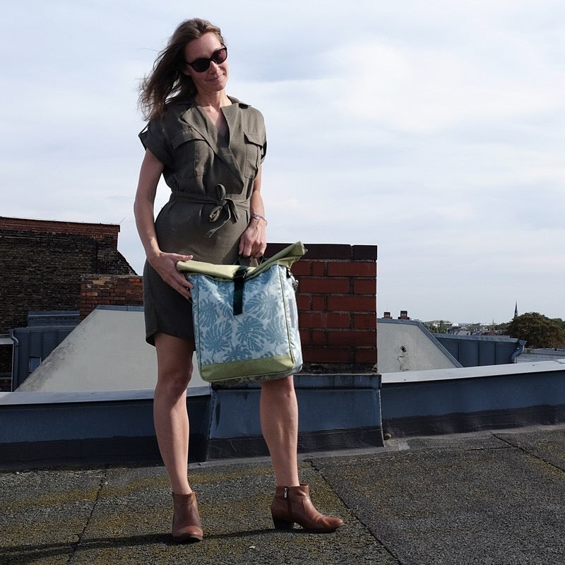 IKURI Fahrradtasche Monstera – einseitig, wasserdicht, 13–21 l, Klickfix, handgefertigt