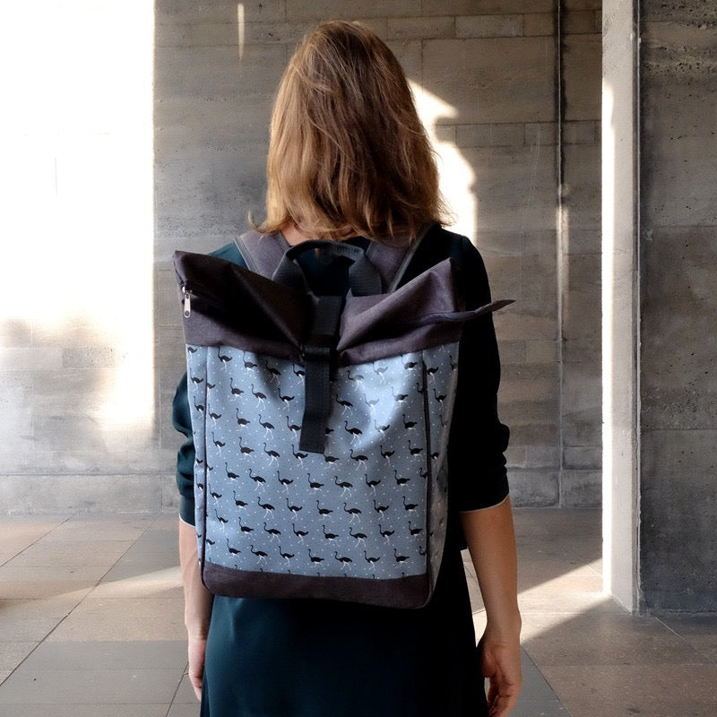 IKURI Kombi Fahrradtasche Rucksack Avestruz – wasserdicht, 13–21 l, Klickfix, handgefertigt