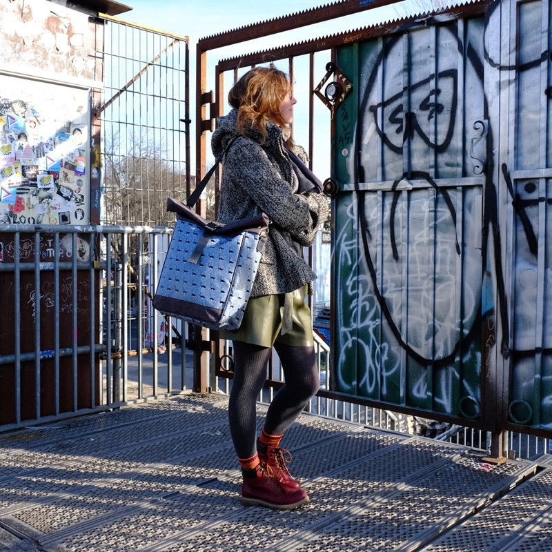 IKURI Fahrradtasche Avestruz – einseitig, wasserdicht, 13–21 l, Klickfix, handgefertigt