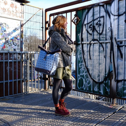 IKURI Fahrradtasche Avestruz – einseitig, wasserdicht, 13–21 l, Klickfix, handgefertigt