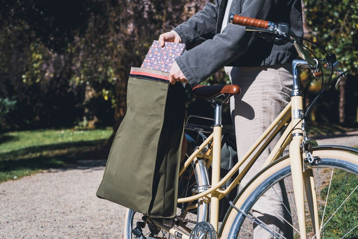 Belle en Selle CITADELLE Fahrradtasche – KHAKI & ROSA - schick und praktisch