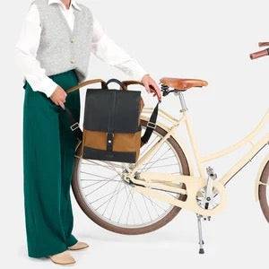 Weathergoods Sweden Fahrradtasche Rucksack Urban BIKE Pack Toffee mit Befestigungs-Set - HOLE-X-WORLD