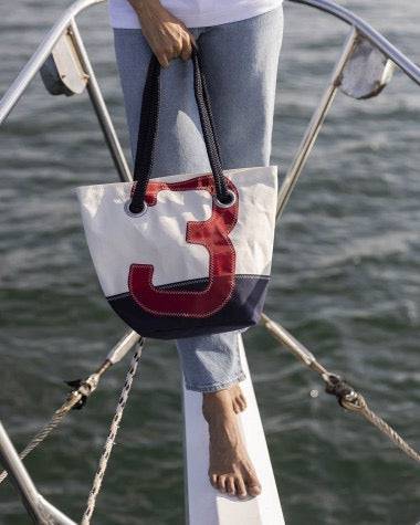 727 Sailbags Handtasche Legende N°3 * 100 % recycelte Segel * Null Abfall Ziel - HOLE-X-WORLD