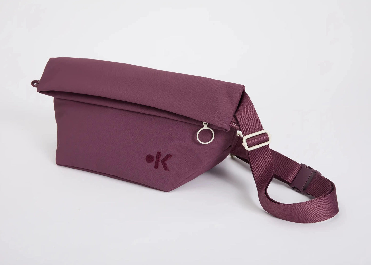 TAAVI - SLING BAG - PLUM von kaala