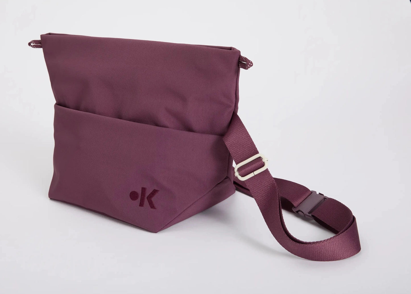 TAAVI - SLING BAG - PLUM von kaala