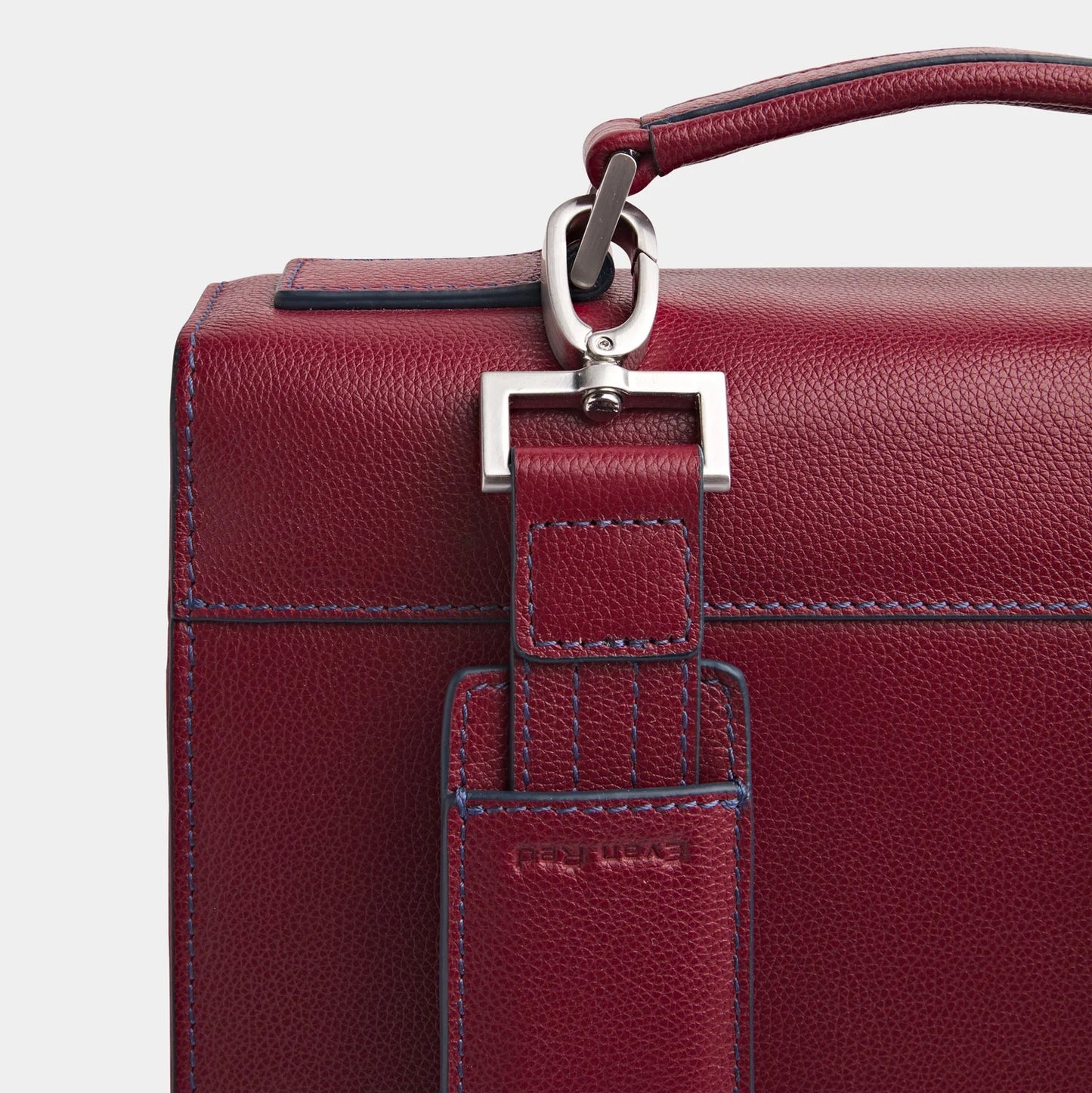 London Rucksack Deep Red aus hochwertigem, genarbtem Leder handgefertigt