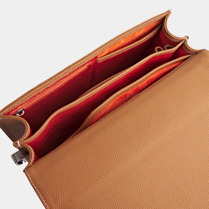 London Rucksack Tan Camel aus hochwertigem, genarbtem Leder handgefertigt - HOLE-X-WORLD