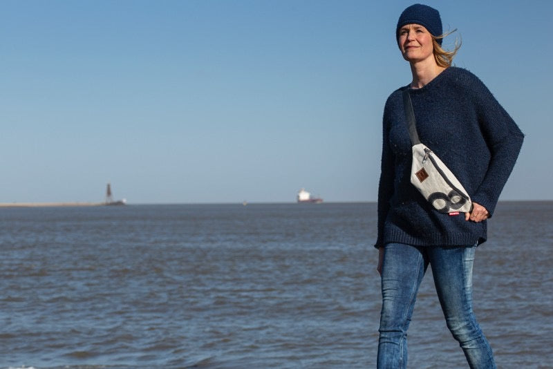 360° Gürteltasche Knoten mit Zahl Orange
