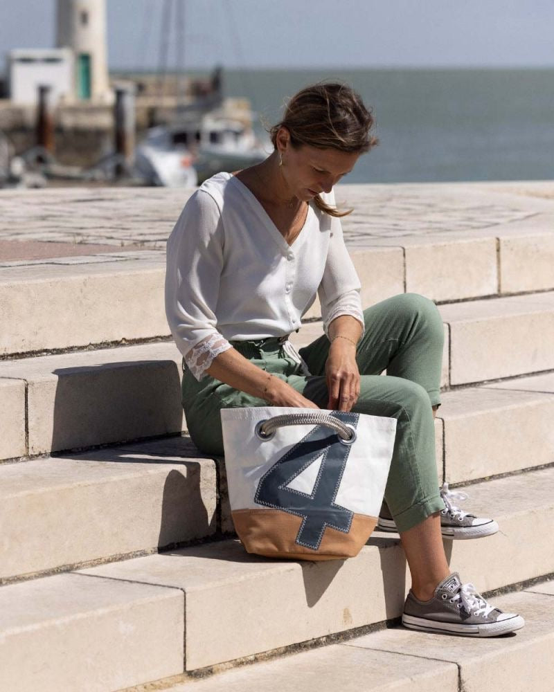 Handtasche Legende Nr.4