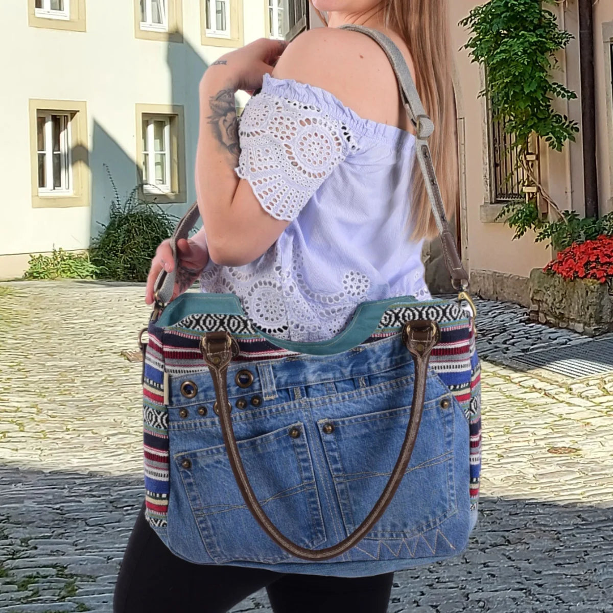 Sunsa Handtasche aus recycelter Jeans & Canvas. Nachhaltige große Schultertasche/ Shopper