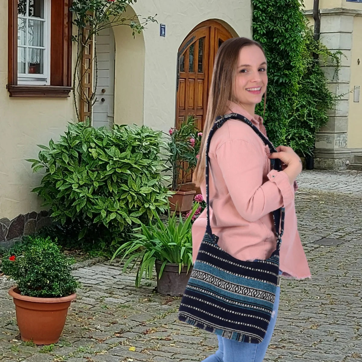 Sunsa Hobo Tasche. Gestreifte Baumwolle Umhängetasche. Vegane Schultertasche. Crossbody bag