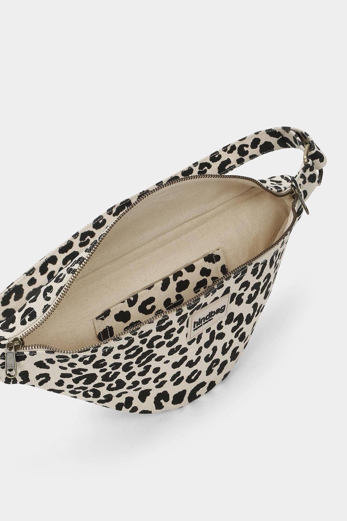 Hindbag Sasha Leopard Ecru Bauchtasche - geöffnete Tasche