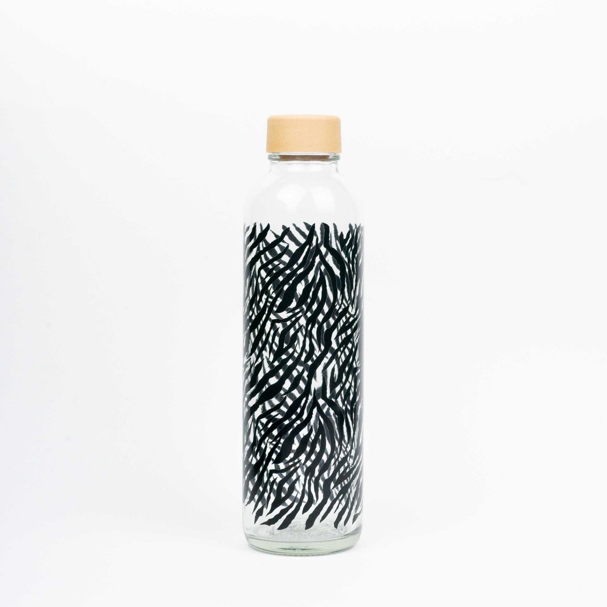 CARRY Bottle STRIPES OF NATURE 0,7 l Glasflasche - spiegelt die chaotische Struktur der Natur wieder