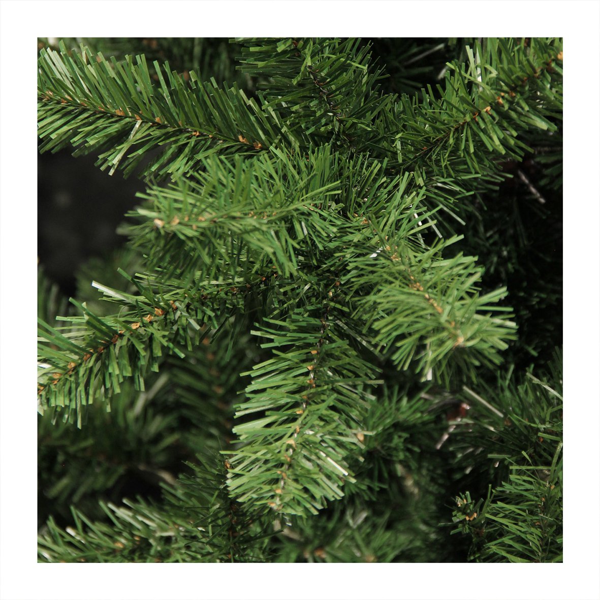 Kansas Weihnachtsbaum grün TIPS 680 - H215xT117cm - HOLE-X-WORLD