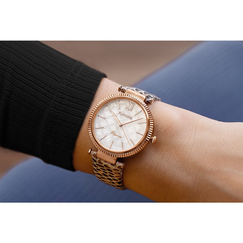 Eleganza Uhr Rosegold Farbe