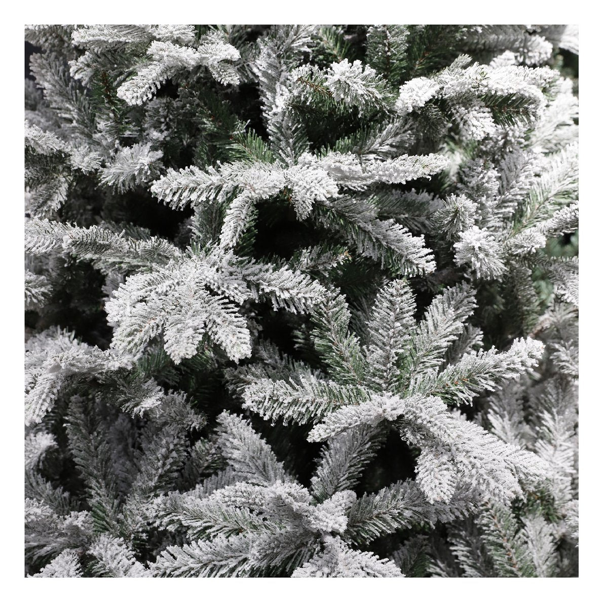 Vancouver Künstlicher Weihnachtsbaum – H185 x Ø124 cm – Frosted Green - HOLE-X-WORLD