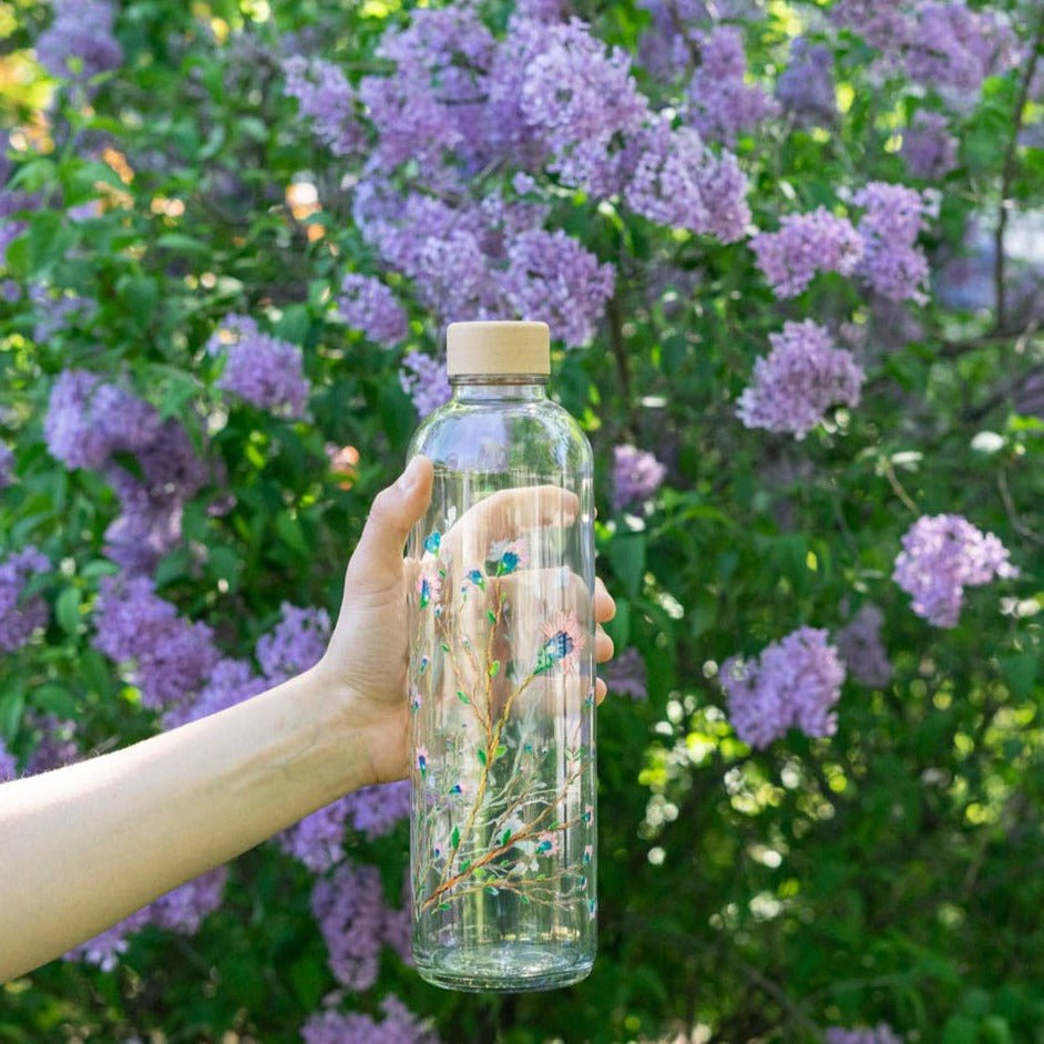 CARRY Bottle HANAMI 1,0 l Glasflasche - Blüten betrachten