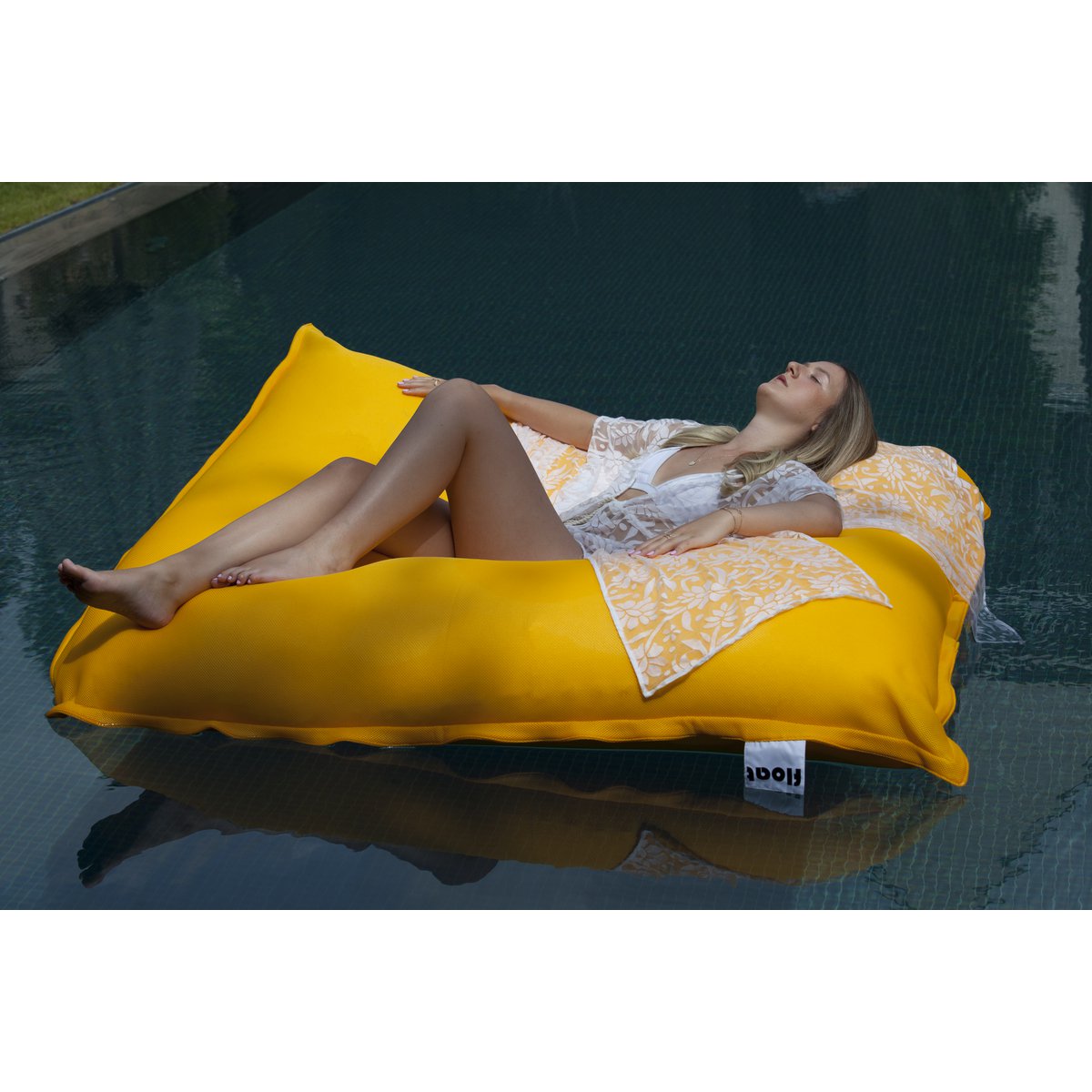 FLOAT BEAN BAG SCHWIMMBAD - gelb - HOLE-X-WORLD