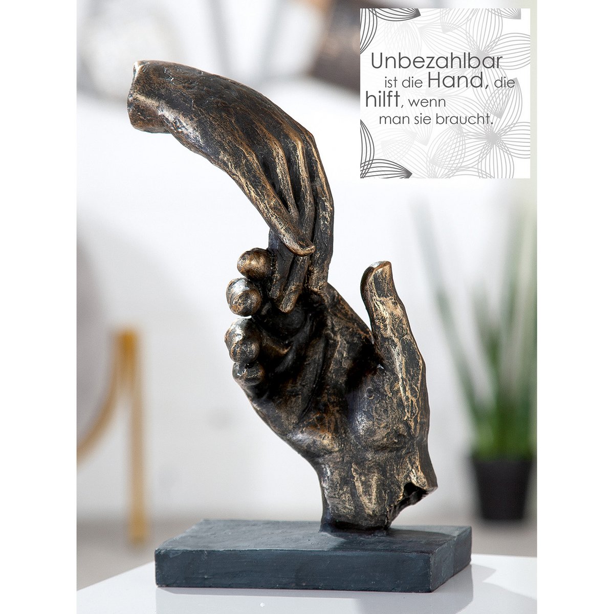 Poly Skulptur "Two hands"