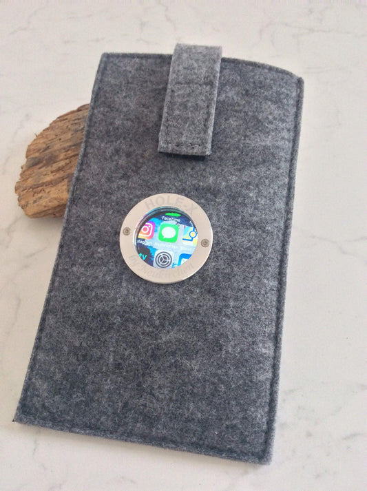 HOLE-X HOTEL Handyhülle universal Filz grau Bringe Deine Tasche zum Leuchten mit Deinem Smartphone Smartphonetasche Bullauge Innovation