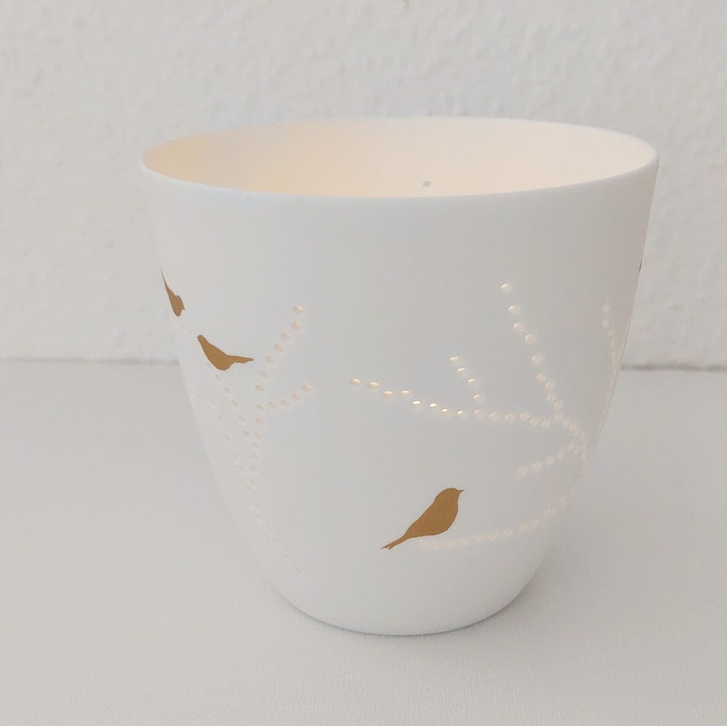 Poesielicht groß VÖGEL von Räder aus hauchzarten weißem Porzellan mit goldenen Vögeln, Teelicht, Kerzenhalter