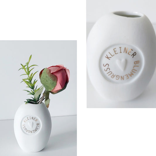Steingarten Vase KLEINER BLUMENGRUSS von Räder aus weißem Porzellan handgearbeitet